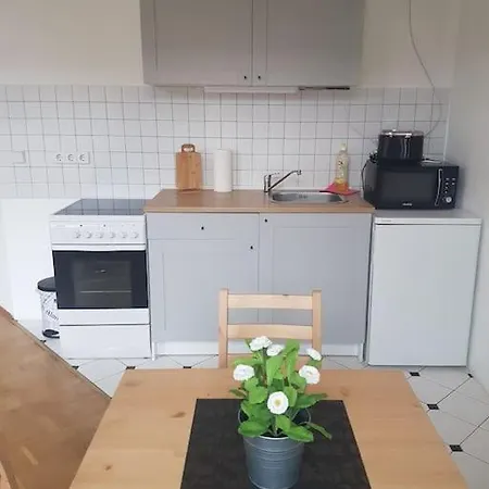 Apt In The Trendy District Neustadt/louisenstrasse דירה *