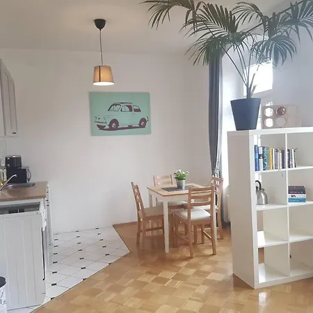 Apt In The Trendy District Neustadt/louisenstrasse דירה *